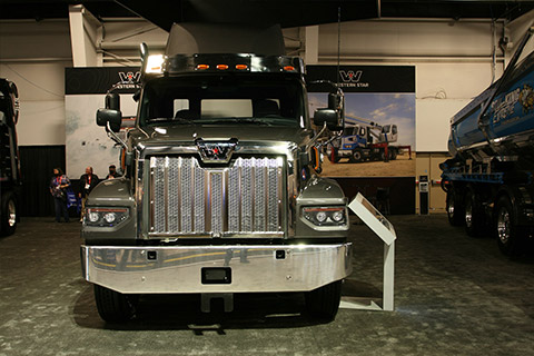Truck World 2022 Toronto show. Photo No 10