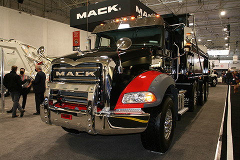 Truck World 2022 Toronto show. Photo No 1