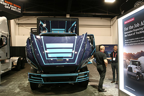 Truck World 2022 Toronto show. Photo No 11